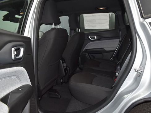 New 2025 Jeep Compass Sport w/ Mopar Graphics Package image 30