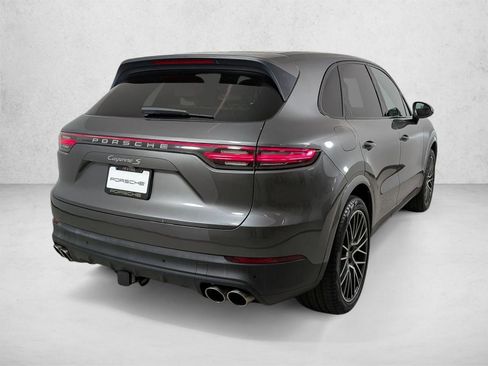 Used 2019 Porsche Cayenne S AWD/4WD image 9