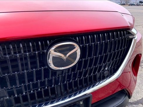 Used 2025 MAZDA CX-90 3.3 Turbo w/ Preferred Package AWD/4WD image 32