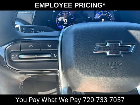 Used 2025 Chevrolet Colorado ZR2 w/ Technology Package AWD/4WD image 29