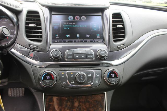 Used 2015 Chevrolet Impala LT w/ Convenience Package FWD image 14