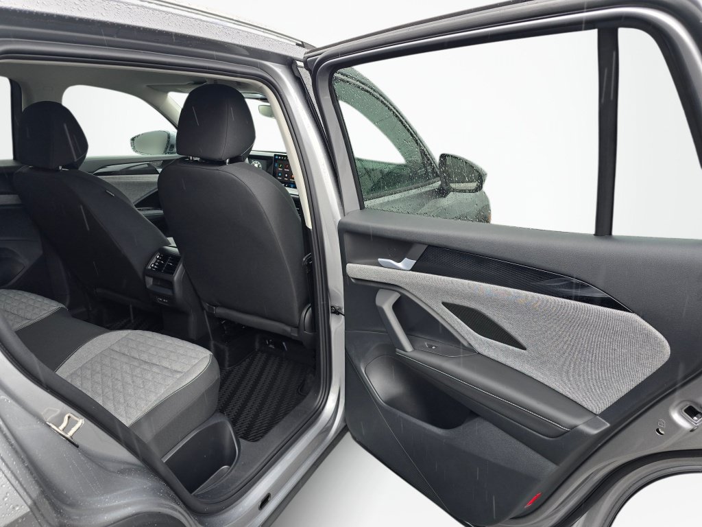 New 2026 Volkswagen Tiguan S AWD/4WD image 37