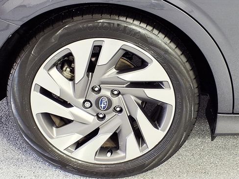 Used 2024 Subaru Legacy Limited image 4