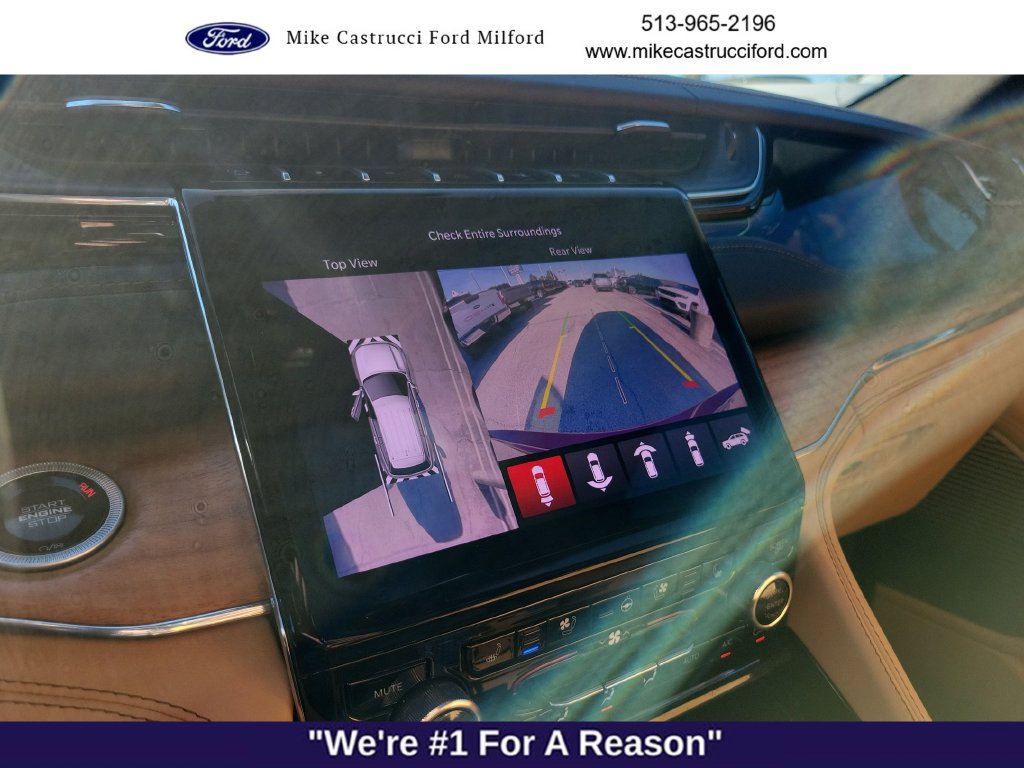 Used 2025 Jeep Grand Cherokee Summit AWD/4WD image 14