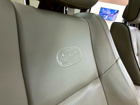 Used 2018 Jeep Grand Cherokee Overland image 47