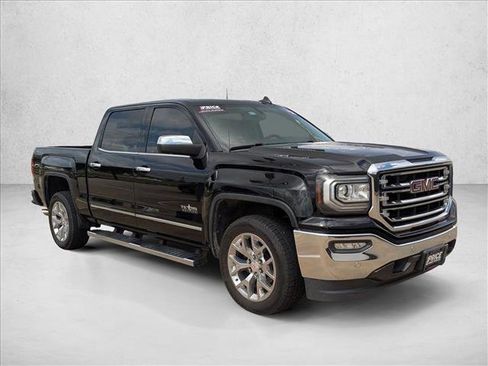 Used 2018 GMC Sierra 1500 SLT image 3