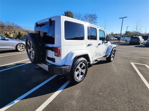 Used 2017 Jeep Wrangler Unlimited Sahara w/ Dual Top Group image 28