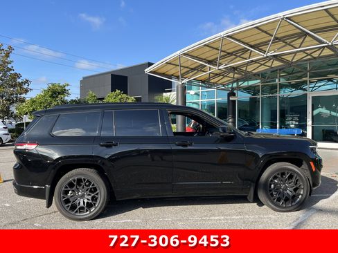 Used 2025 Jeep Grand Cherokee L Summit w/ Advanced Protech Group IV AWD/4WD image 9