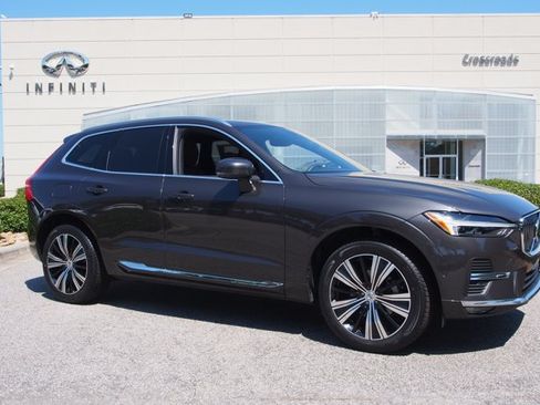 Used 2023 Volvo XC60 B5 Ultimate w/ Protection Package Premier FWD image 1