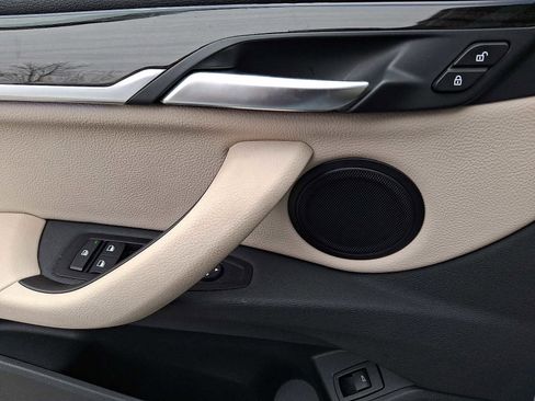 Used 2021 BMW X1 xDrive28i w/ Convenience Package image 12