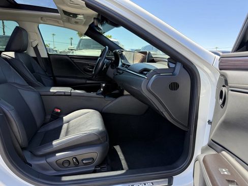 Used 2019 Lexus ES 350 image 30