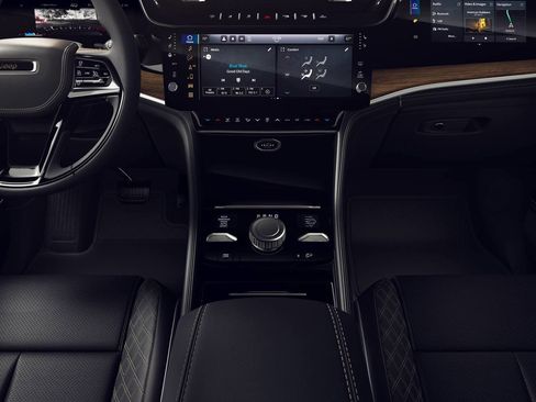 New 2026 Jeep Grand Cherokee Summit w/ Obsidian Package image 5