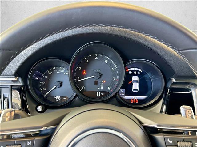 Certified 2026 Porsche Macan AWD/4WD image 15