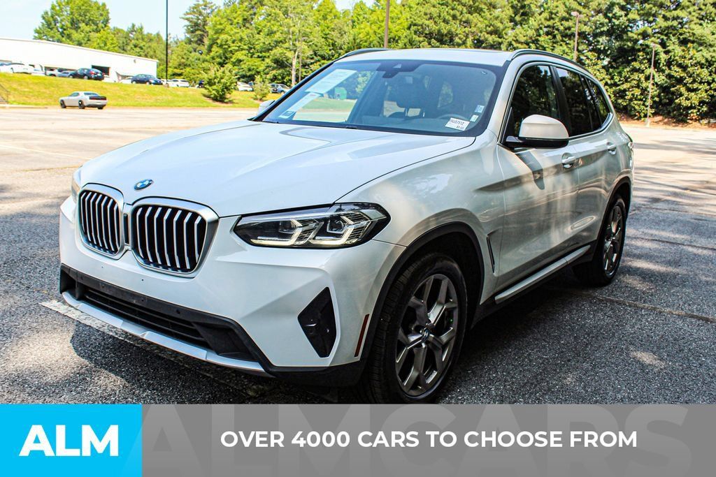 Used 2024 BMW X3 xDrive30i AWD/4WD image 2