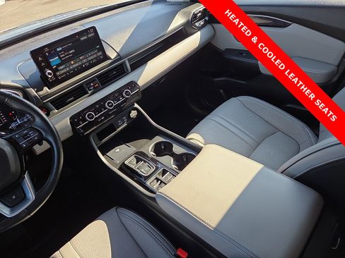 Used 2025 Honda Pilot Elite image 14