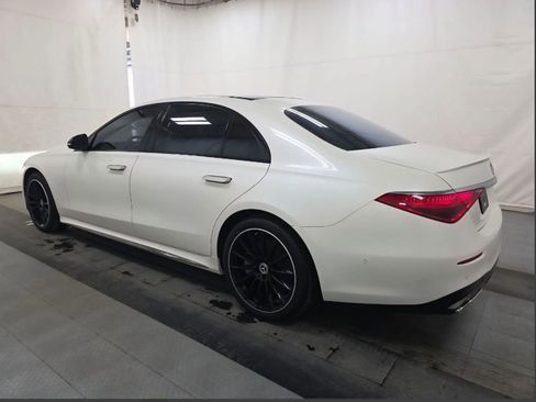 Used 2023 Mercedes-Benz S 500 4MATIC w/ AMG Line image 3