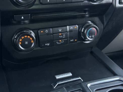 Used 2018 Ford F150 XL w/ Equipment Group 101A Mid RWD image 21