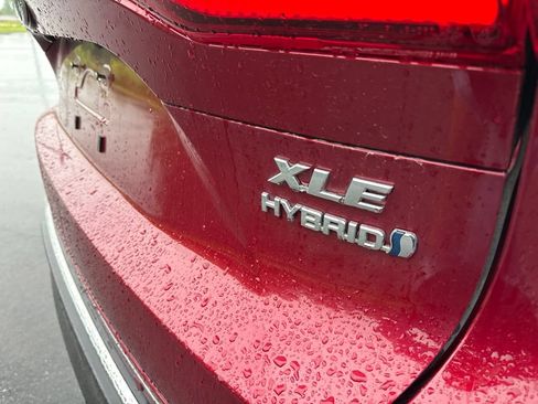 Used 2021 Toyota Venza XLE w/ Softex Package AWD/4WD image 19