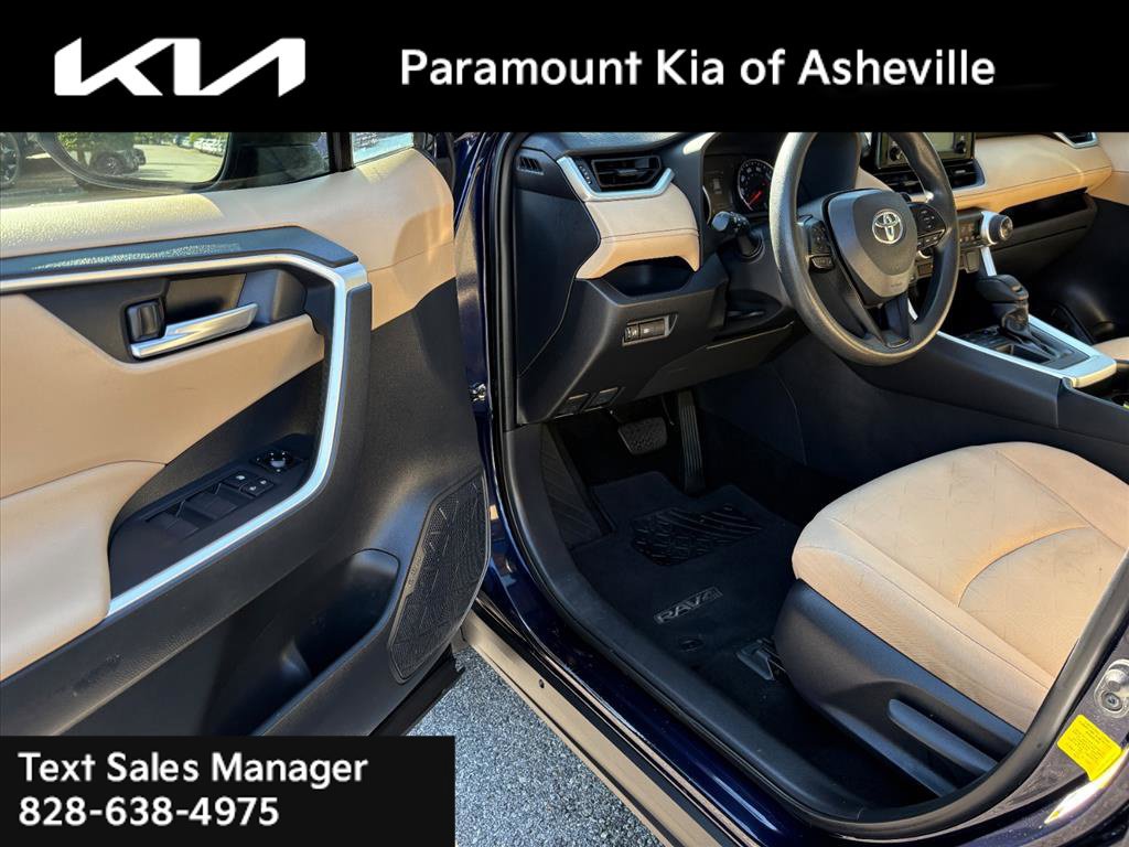 Used 2019 Toyota RAV4 XLE FWD image 15