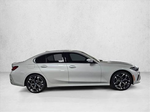 Used 2026 BMW 330i Sedan w/ Premium Package RWD image 4