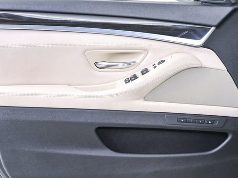 Used 2011 BMW 535i Sedan image 7