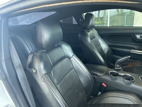 Used 2020 Ford Mustang GT Premium w/ GT Performance Package RWD image 22