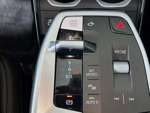 Used 2025 BMW X2 xDrive28i image 25