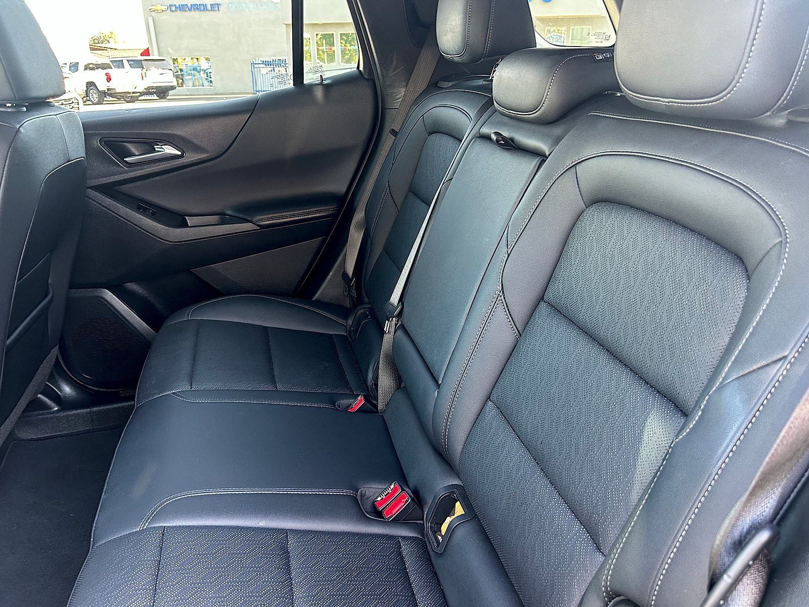 Used 2025 Chevrolet Equinox LT w/ Convenience Package II FWD image 22