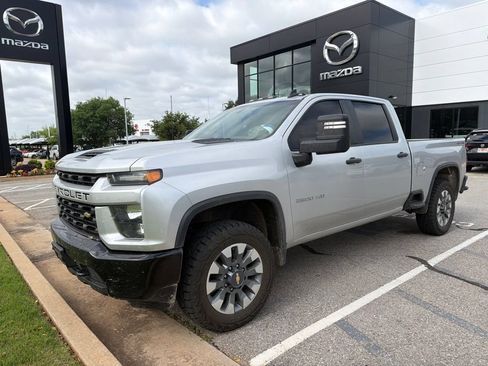 Used 2021 Chevrolet Silverado 2500 Custom w/ Custom Value Package AWD/4WD image 1