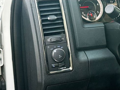 Used 2018 RAM 2500 Big Horn w/ Sport Appearance Group image 11