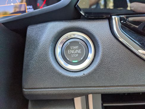 Used 2025 Chevrolet Colorado W/T image 28