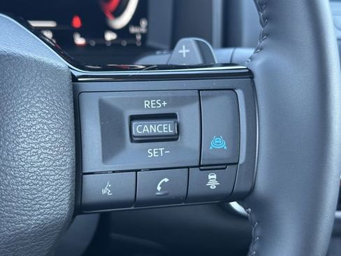 Certified 2025 Nissan Rogue SL image 27