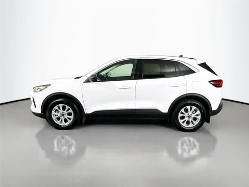 Used 2024 Ford Escape Active w/ Tech Pack #1 AWD/4WD image 8