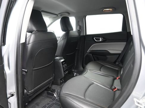 Used 2022 Jeep Compass Limited w/ Elite Group AWD/4WD image 31