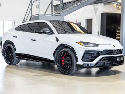 Used 2021 Lamborghini Urus AWD/4WD image 8