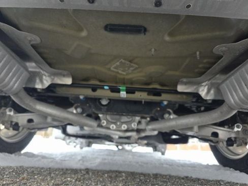 Used 2022 Ford Explorer Limited w/ Limited Technology Package image 9