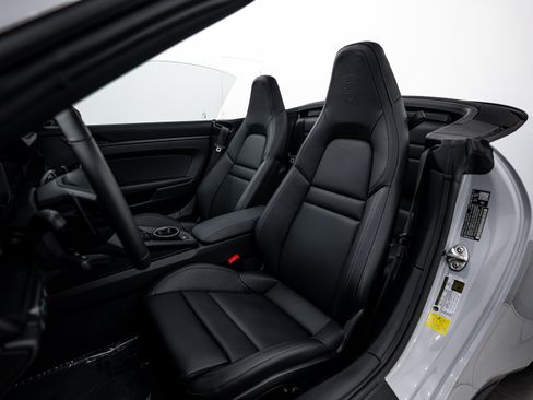 Used 2026 Porsche 911 Carrera GTS image 5