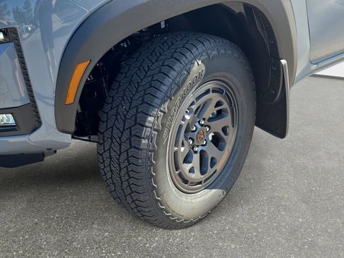 New 2026 Nissan Frontier PRO-4X w/ Tow Package AWD/4WD image 28