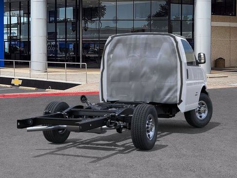 New 2025 Chevrolet Express 3500 w/ Power Convenience Package image 36