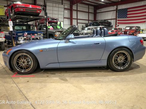 Used 2002 Honda S2000 image 4
