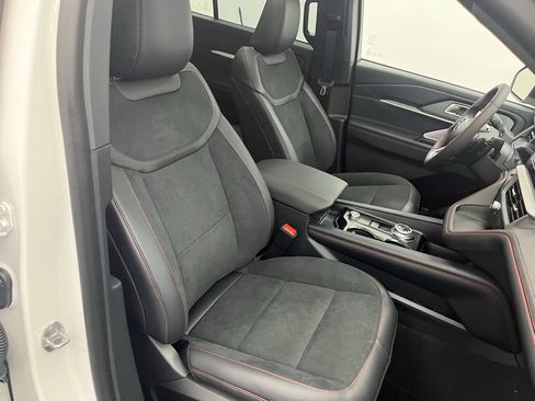 New 2026 Ford Explorer ST w/ Sun And Sound Package image 28