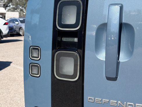 New 2026 Land Rover Defender 110 S image 10