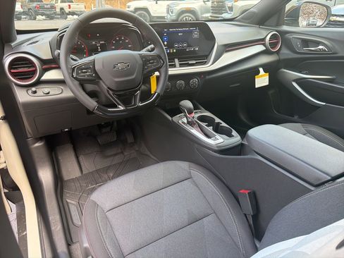 New 2026 Chevrolet Trax RS w/ Sunroof Package image 14