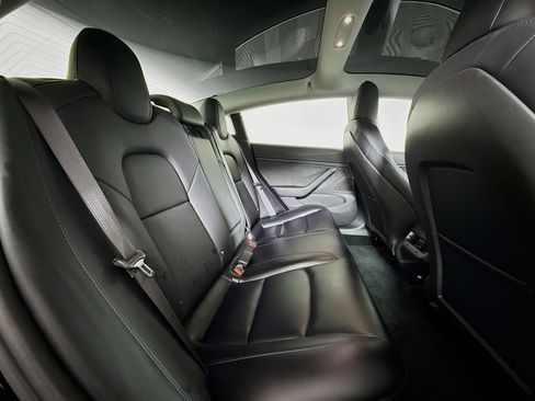Used 2018 Tesla Model 3 RWD image 25