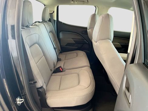 Used 2022 Chevrolet Colorado W/T image 25