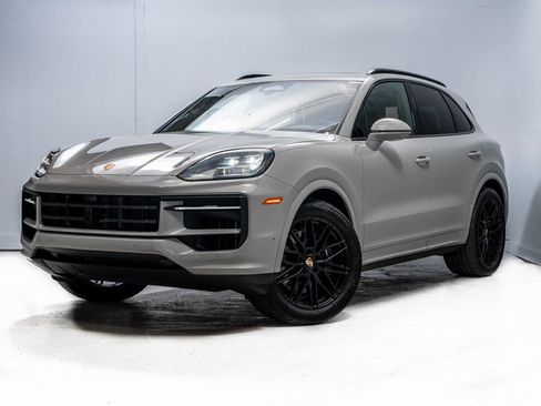 New 2026 Porsche Cayenne AWD/4WD image 1