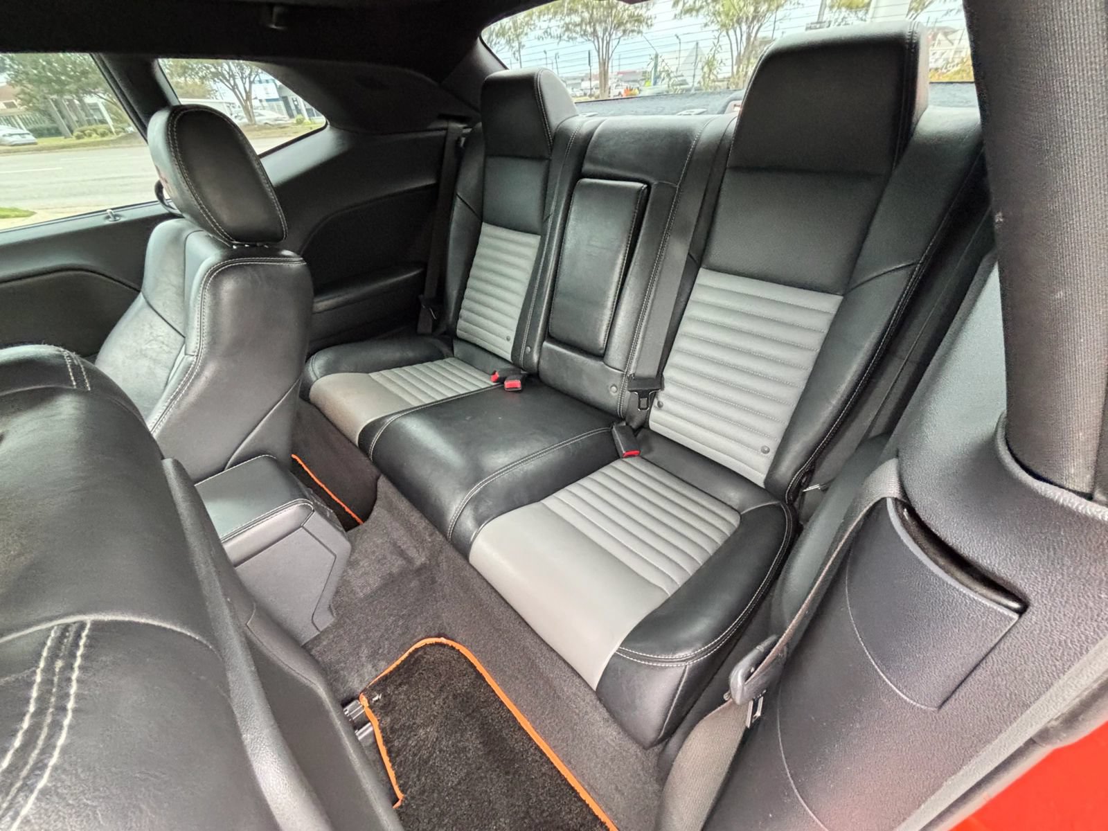 Used 2009 Dodge Challenger R/T RWD image 16