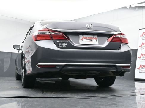 Used 2017 Honda Accord LX image 44