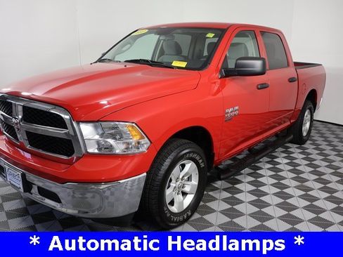 Used 2022 RAM 1500 Classic SLT image 4