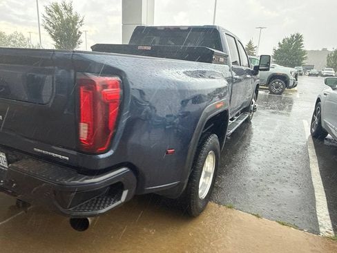 Used 2022 GMC Sierra 3500 Denali AWD/4WD image 4